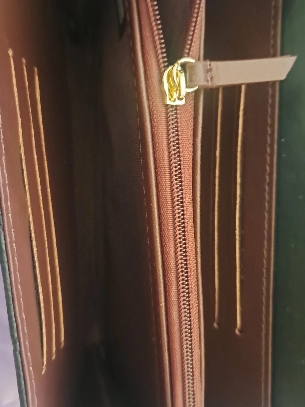 Timeless Black Quilted Leather Crossbody with Gold CC - Picture 4 of 5